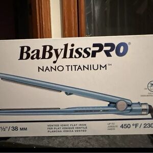 BaBylissPRO Nano Titanium Straightening Iron